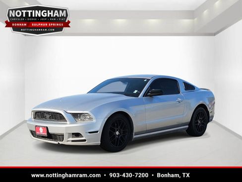 Used 2014 Ford Mustang Coupe w/ Equipment Group 102A RWD image 3