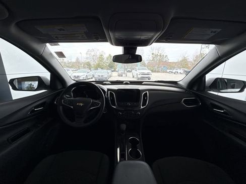 Used 2024 Chevrolet Equinox LT image 10