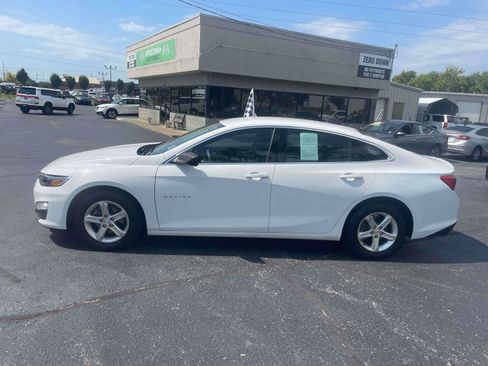 Used 2023 Chevrolet Malibu LS FWD image 4