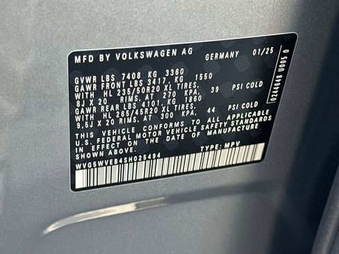 New 2025 Volkswagen ID. Buzz 1st Edition image 29