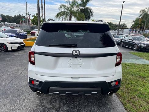 Used 2023 Honda Passport TrailSport image 6