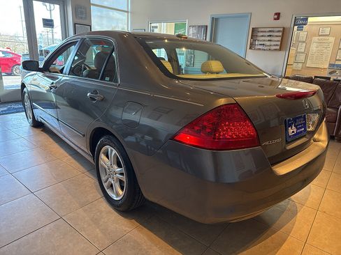 Used 2007 Honda Accord EX-L image 5
