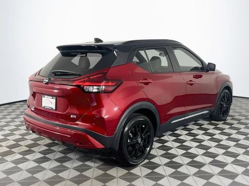 Used 2022 Nissan Kicks SR w/ Premium Package FWD image 8