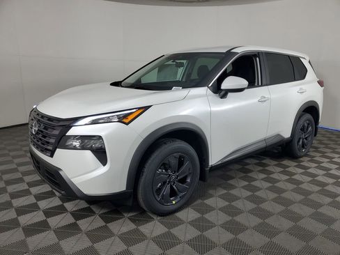 New 2026 Nissan Rogue SV image 8