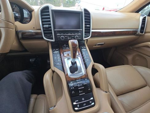 Used 2011 Porsche Cayenne Turbo AWD/4WD image 59