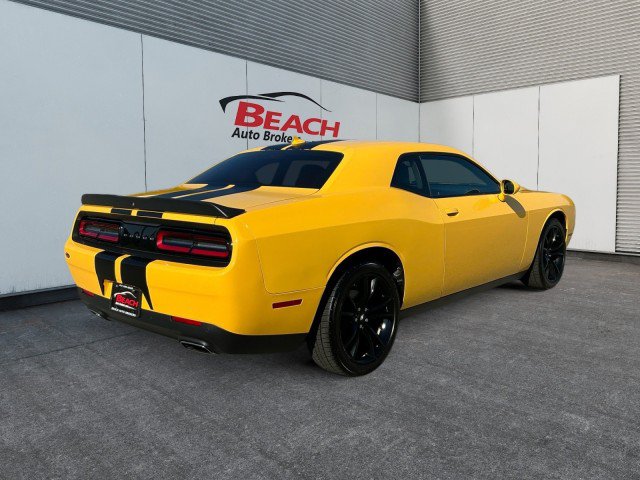 Used 2018 Dodge Challenger SXT Plus RWD image 13
