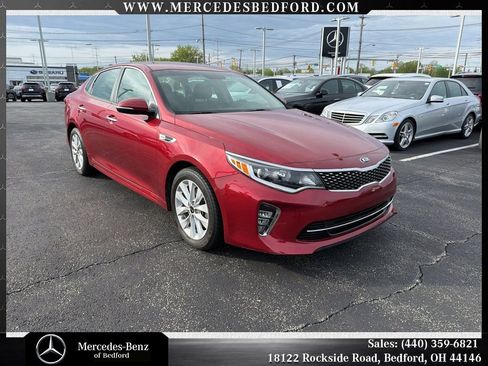 Used 2018 Kia Optima S FWD image 4