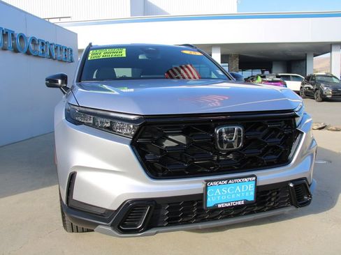 Used 2025 Honda CR-V Sport image 10
