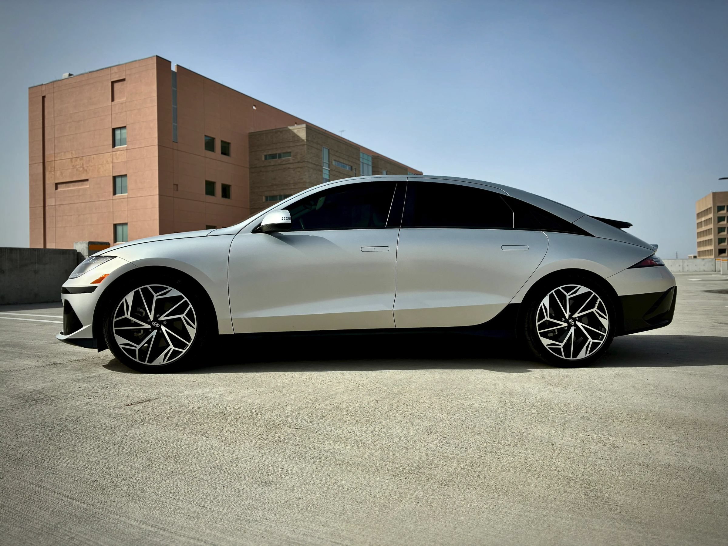 Used 2023 Hyundai Ioniq 6 SEL AWD/4WD image 7