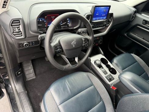 Used 2023 Ford Bronco Sport Outer Banks image 11