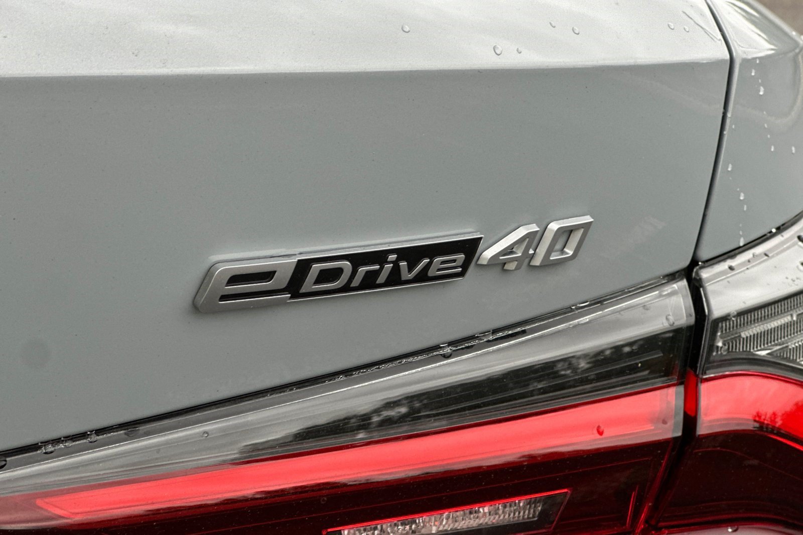 Used 2023 BMW i4 eDrive40 w/ M Sport Package RWD image 39