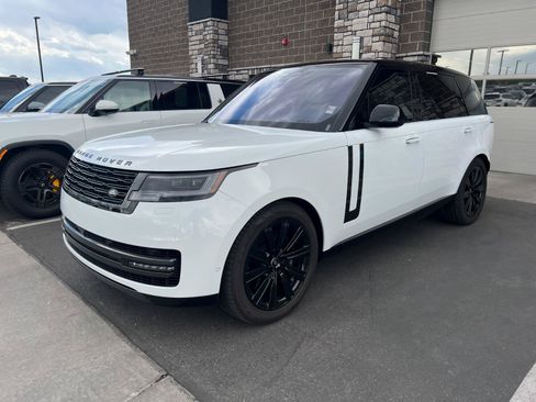 Used 2023 Land Rover Range Rover Long Wheelbase SE AWD/4WD image 7