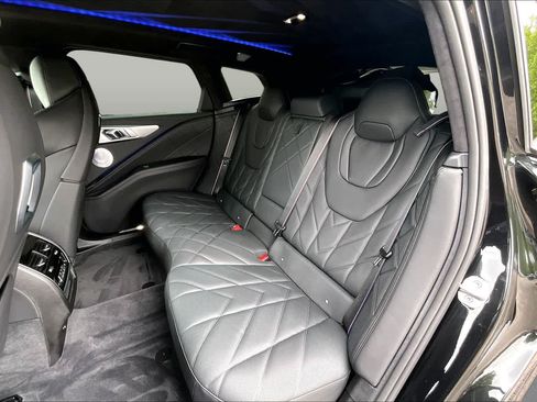 Used 2024 BMW XM AWD/4WD image 41
