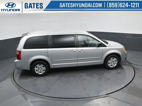 Used 2010 Dodge Grand Caravan SE w/ Climate Group FWD image 38