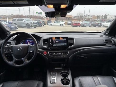 Certified 2022 Honda Pilot TrailSport image 28