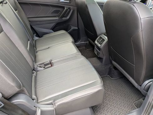 Used 2023 Volkswagen Tiguan SE R-Line FWD image 34
