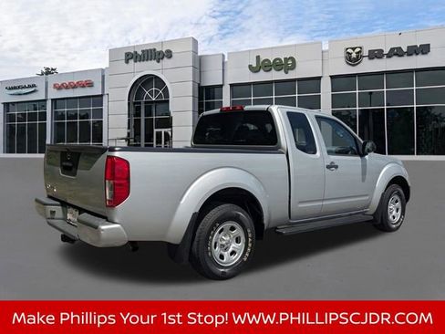 Used 2018 Nissan Frontier S RWD image 3