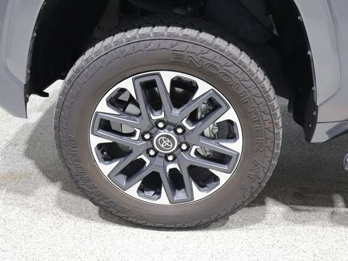 Used 2023 Toyota Tundra Limited AWD/4WD image 10