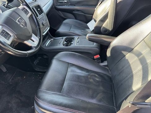 Used 2019 Dodge Grand Caravan GT image 5