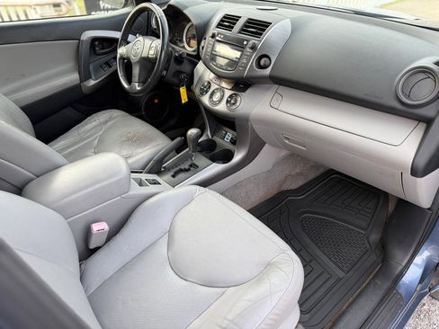 Used 2008 Toyota RAV4 Limited image 13