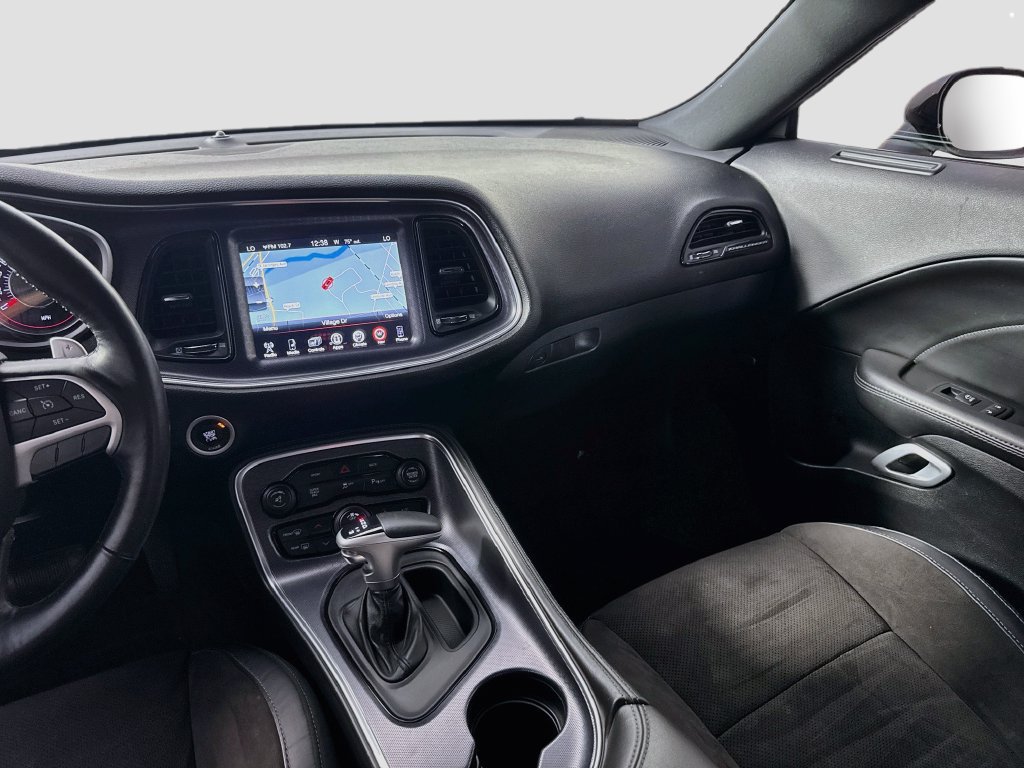 Used 2015 Dodge Challenger R/T Scat Pack w/ Leather Interior Group RWD image 30