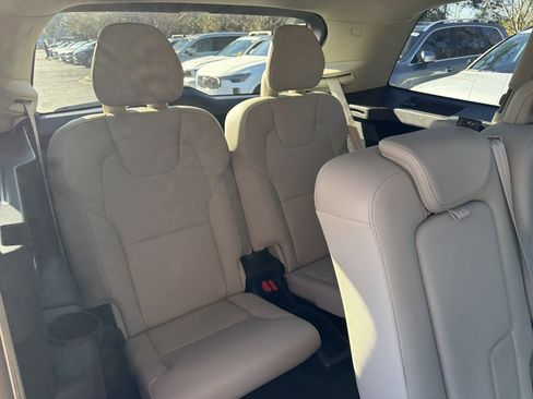 Certified 2023 Volvo XC90 B6 Plus w/ Protection Package Premier image 33