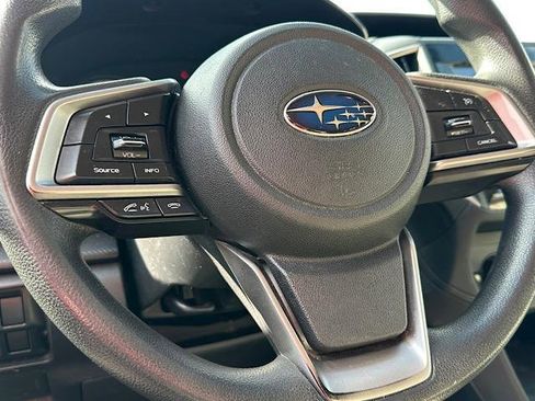 Used 2019 Subaru Impreza 2.0i image 4