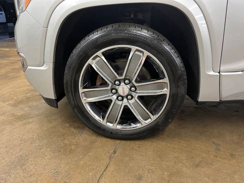 Used 2017 GMC Acadia Denali image 30