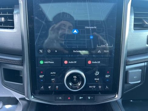 Used 2023 Ford Expedition Max Platinum image 33