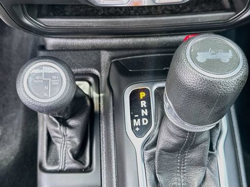 Certified 2023 Jeep Wrangler Unlimited w/ Cold Weather Group AWD/4WD image 18