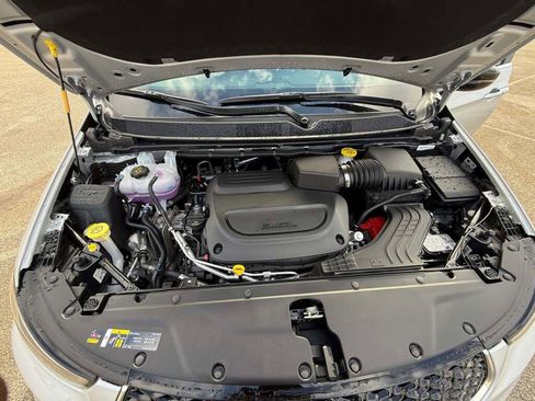 New 2026 Chrysler Pacifica Select image 18