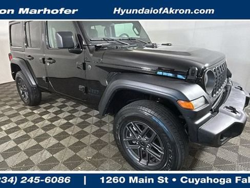 Used 2025 Jeep Wrangler Unlimited Sport AWD/4WD image 1