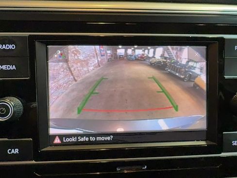 Used 2018 Volkswagen Atlas S image 25