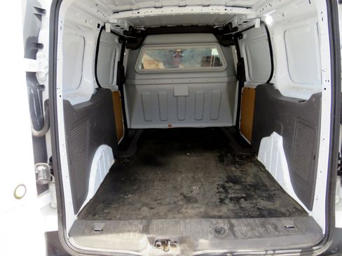 Used 2019 Ford Transit Connect XLT image 32