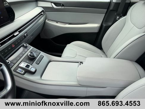 Used 2025 Hyundai Palisade SEL FWD image 12