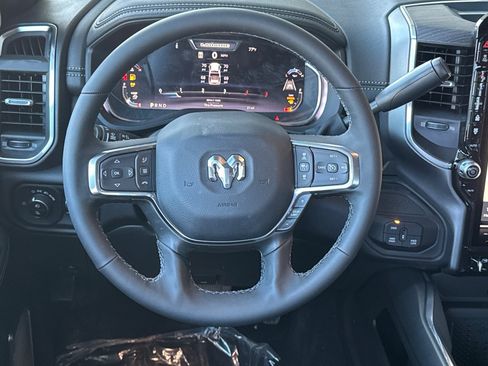 New 2026 RAM 2500 Laramie AWD/4WD image 13