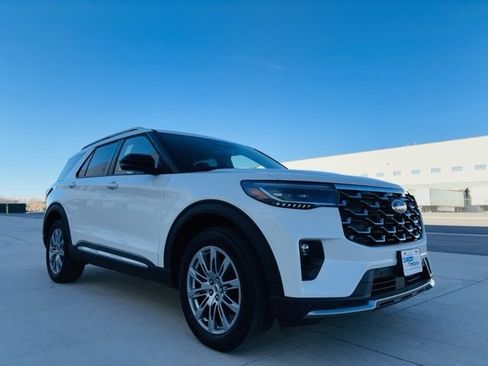 New 2025 Ford Explorer Platinum image 7