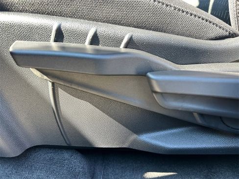 New 2026 Chevrolet Equinox LT image 11