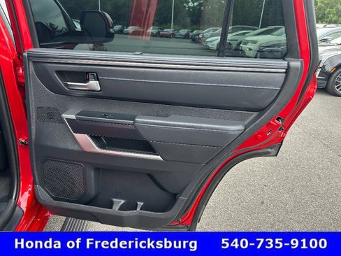 Used 2023 Toyota Sequoia Platinum AWD/4WD image 15
