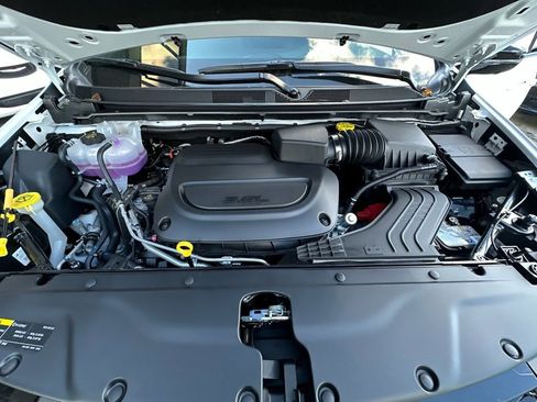 New 2026 Chrysler Pacifica Select image 26