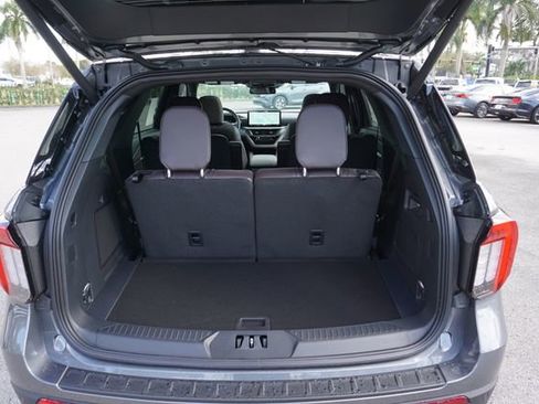New 2026 Ford Explorer Platinum image 27