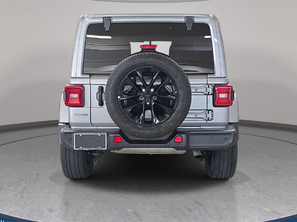 Used 2021 Jeep Wrangler Unlimited Sahara w/ Safety Group AWD/4WD image 8