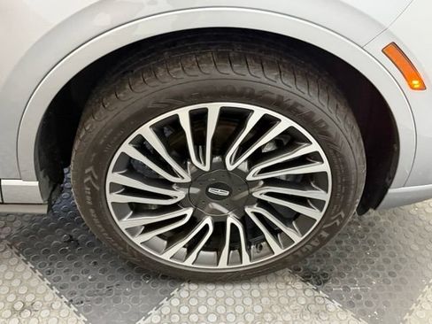 Used 2021 Lincoln Corsair AWD image 13
