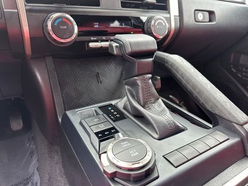 Used 2025 Toyota Tacoma SR5 AWD/4WD image 24