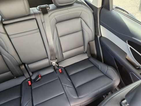 New 2025 Lincoln Nautilus Premier image 15