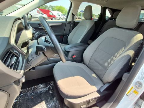 Used 2022 Ford Escape SE w/ SE Sport Appearance Package AWD/4WD image 10
