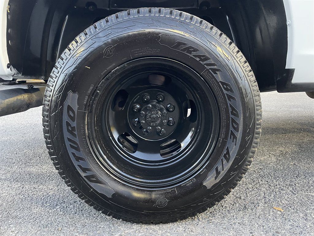 Used 2018 RAM 3500 Tradesman w/ Chrome Appearance Group AWD/4WD image 32