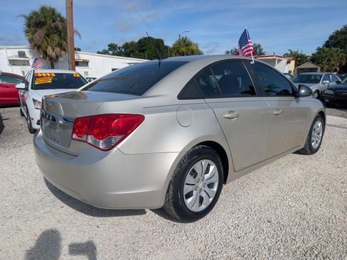 Used 2014 Chevrolet Cruze LS FWD image 7