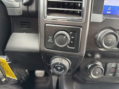 Used 2020 Ford F150 XLT w/ Equipment Group 302A Luxury AWD/4WD image 22
