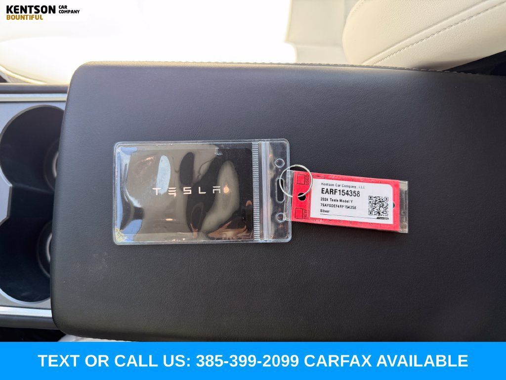 Used 2024 Tesla Model Y Performance AWD/4WD image 36